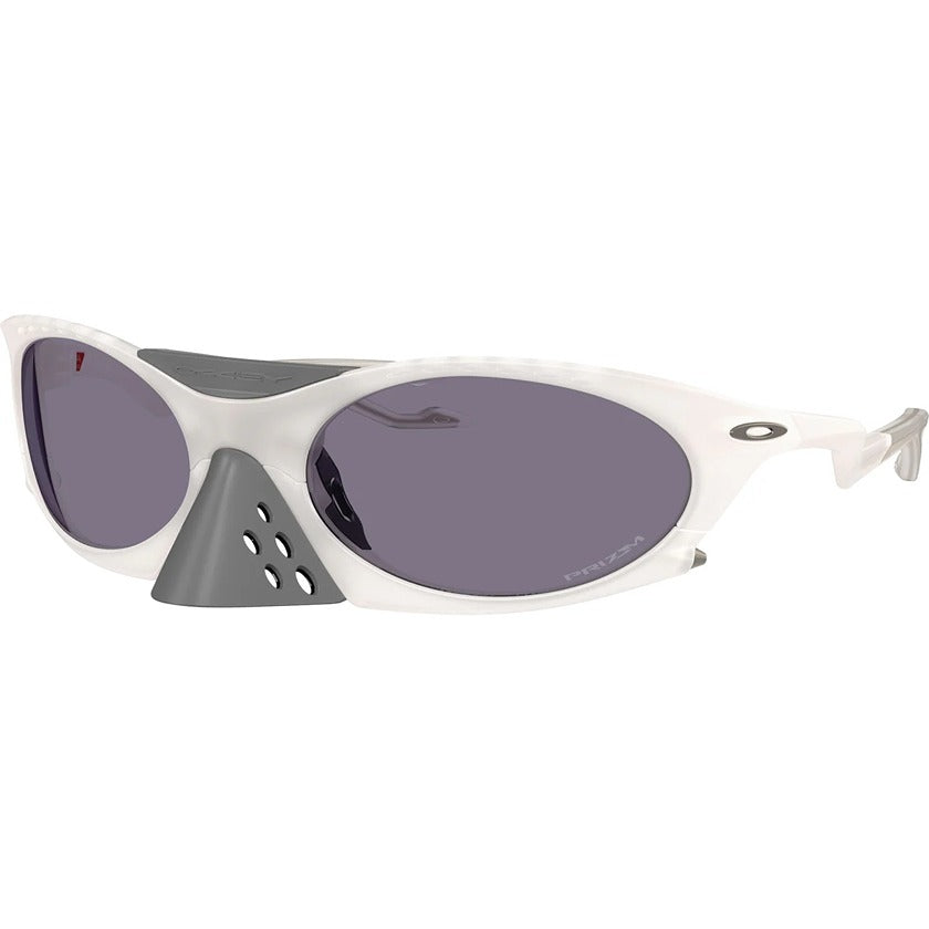oakley, oakley eyewear, oakley sunglasses, xeyes sunglass shop, men sunglasses, women sunglasses, fashion, fashion sunglasses, sport sunglasses, jaylen brown oakley glasses, oakley plantaris, oo9437, oakley nba, prizm lenses
