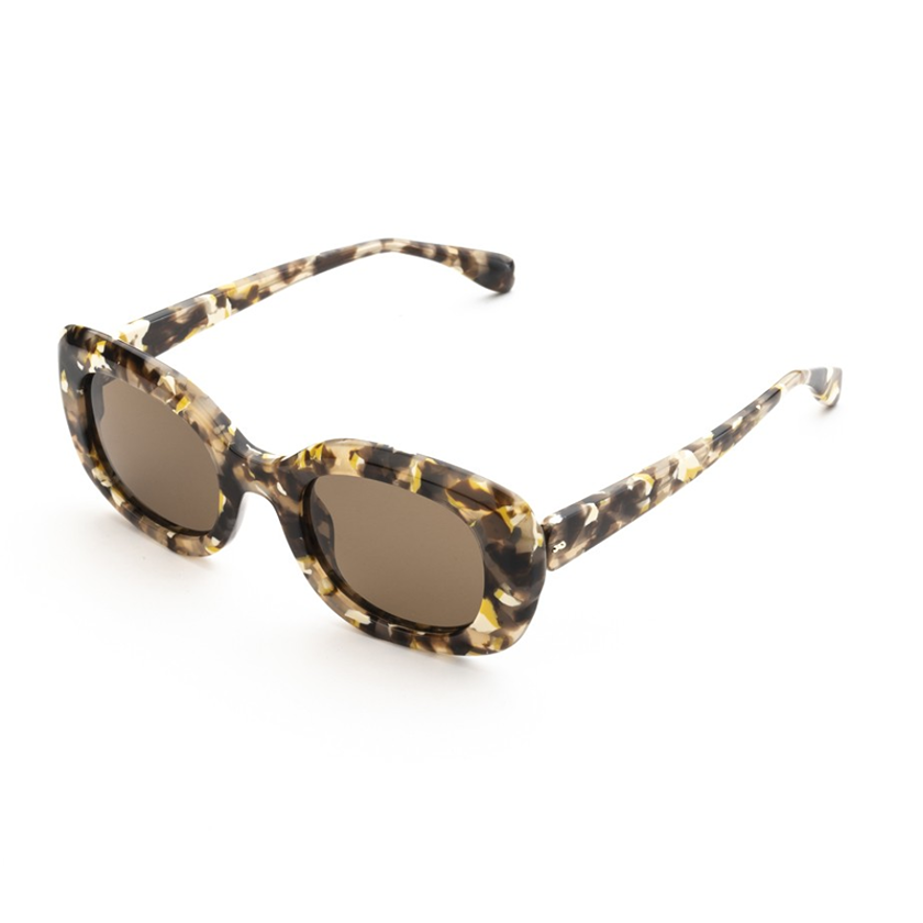 visionario, visionario eyewear, visionario sunglasses, xeyes sunglass shop, oval sunglasses, women sunglasses, fashion sunglasses, visionario zadie