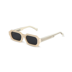 oscar & frank, oscar & frank eyewear, oscar & frank sunglasses, xeyes sunglass shop, women sunglasses, fashion, fashion sunglasses, oscar & frank naken