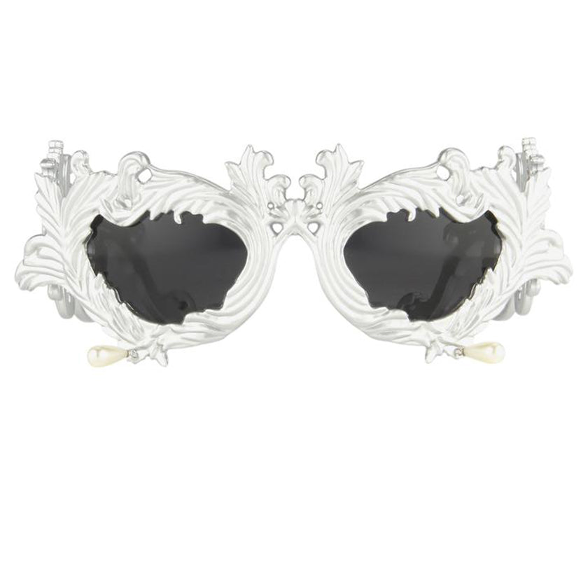 linda farrow collaboration Jeremy Scot, Linda Farrow x Jeremy Scot, Fashion show sunglasses, pearl eye drop sunglasses, gold collectible sunglasses jeremy scot, jeremy scot sunglasses, xeyes, xeyes sunglass shop